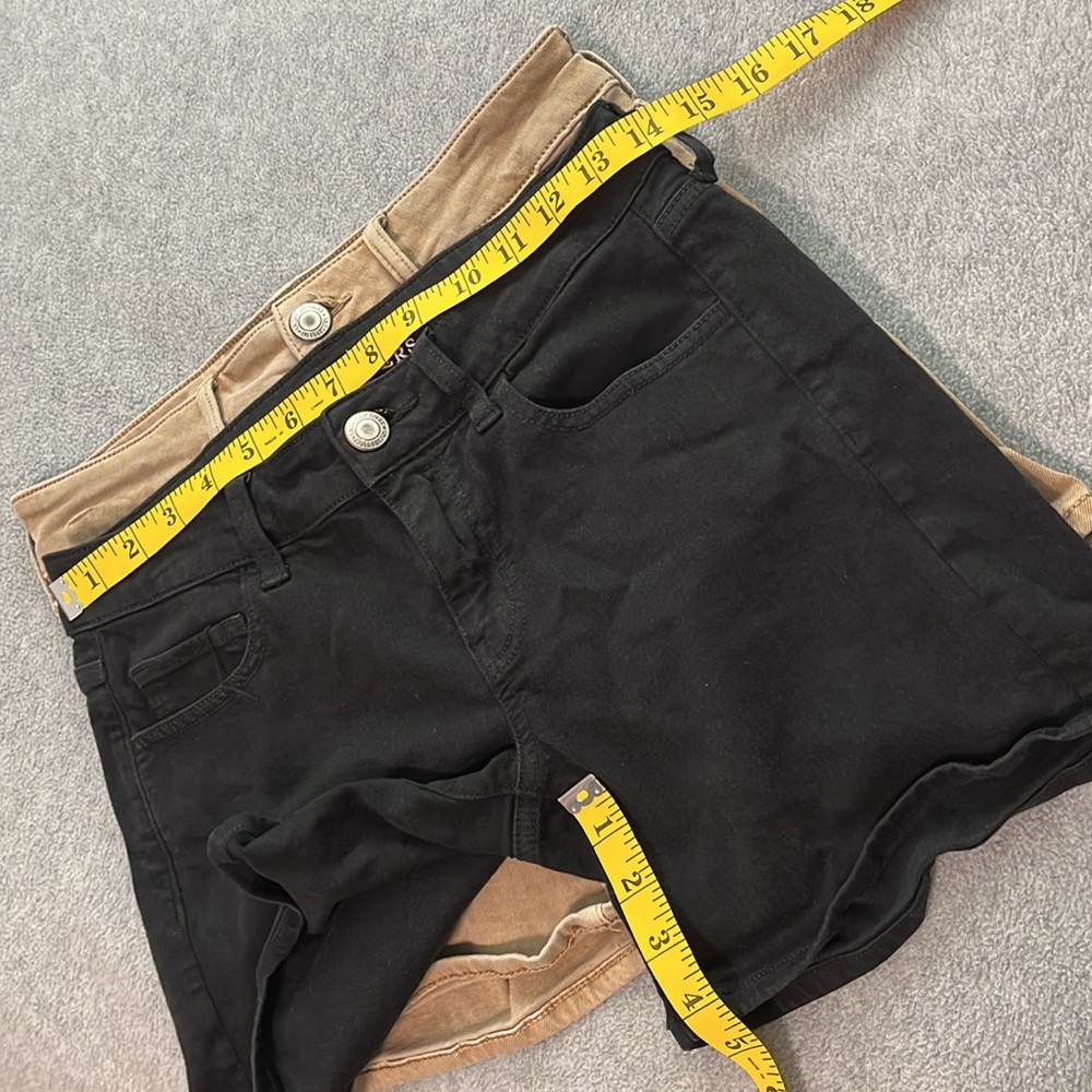American Eagles Midi Shorts Bundle Lot Size 4 Black Khaki Summer - Picture 2 of 7
